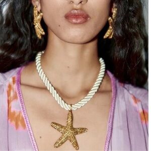 Zara Gold Starfish Necklace and Earrings Set